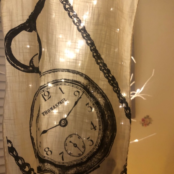 Beautiful like new Thomas Paul Designer 100 % cotton Pocket Watch Scarf - Picture 3 of 4